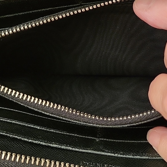 Prada Long Leather Zip Around Wallet - Picture 6 of 6